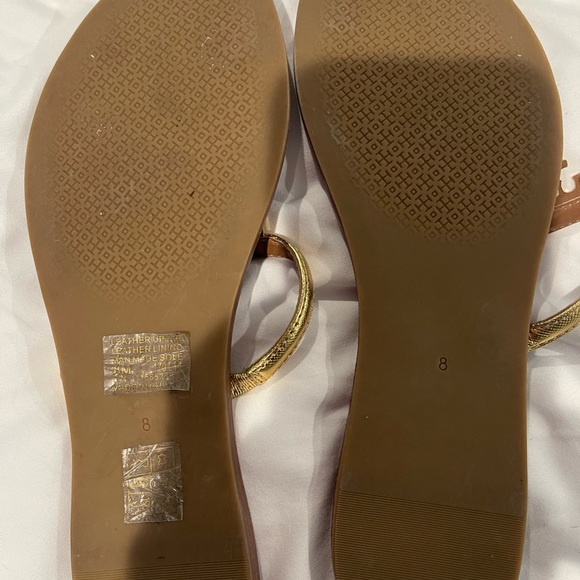 Tory Burch Gold Thong Sandal size 38 - Picture 2 of 5